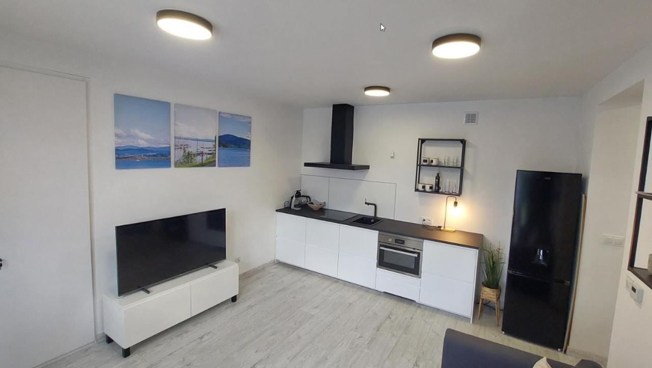 Laguna24 Jezioro Zywieckie Klimatyzowany Apartament 40 M2 Zarzecze (Silesia) Exterior foto